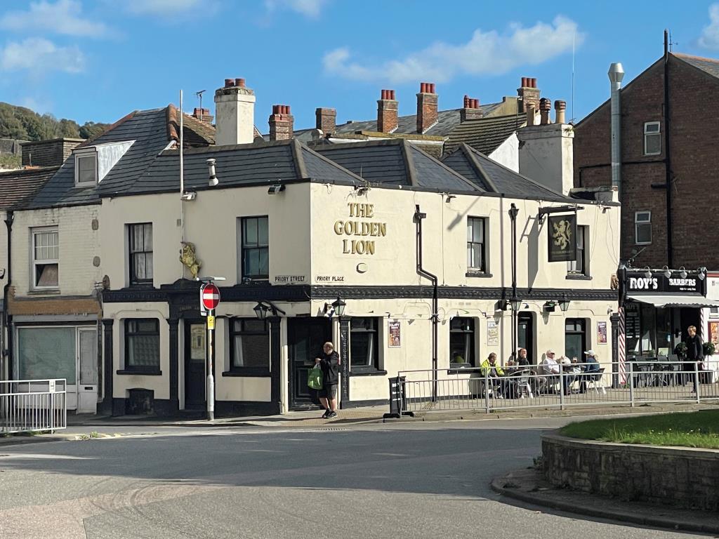 Public house on corner plot