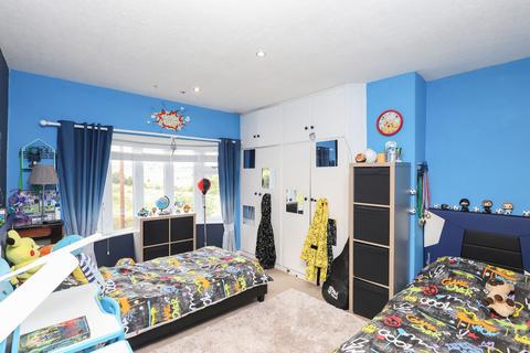 36 Hagg Lane, Sheffield, S10 5PJ
