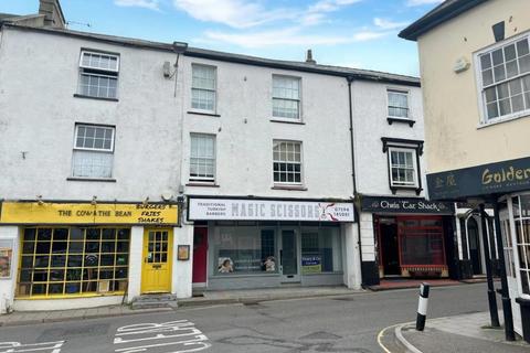 Hairdresser and barber shop for sale, Clare House, 2 Lyme Street, Axminster, Devon