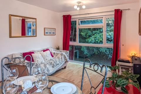 1 bedroom flat for sale, Fairbank, London, SE23