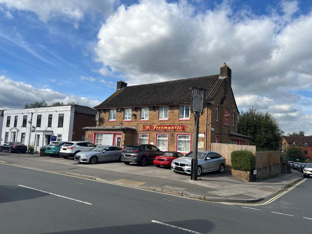 Alternative angle of the freemantle hotel