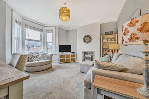 2 bedroom flat for sale, Alexandra Road, Wimbledon