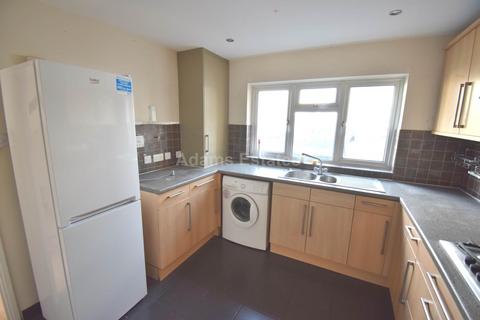 undefined, Kingsley Close, Reading