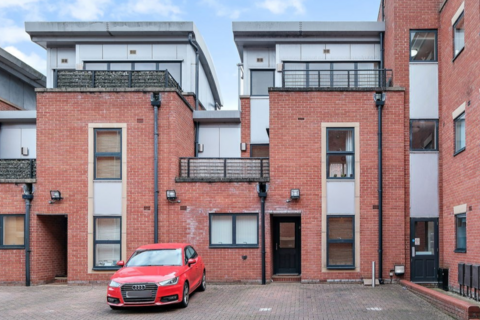 3, St Wulstans Court Bath Road, Worcester, WR5 3ED