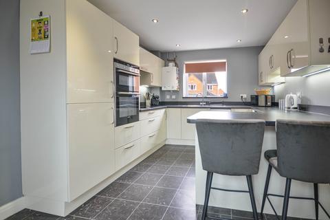 3 bedroom semi-detached house for sale, Brockhill Village, Worcester WR5