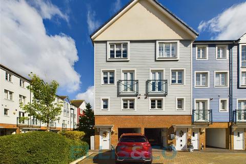 4 bedroom end of terrace house for sale, Crabapple Road, Tonbridge, Kent, TN9