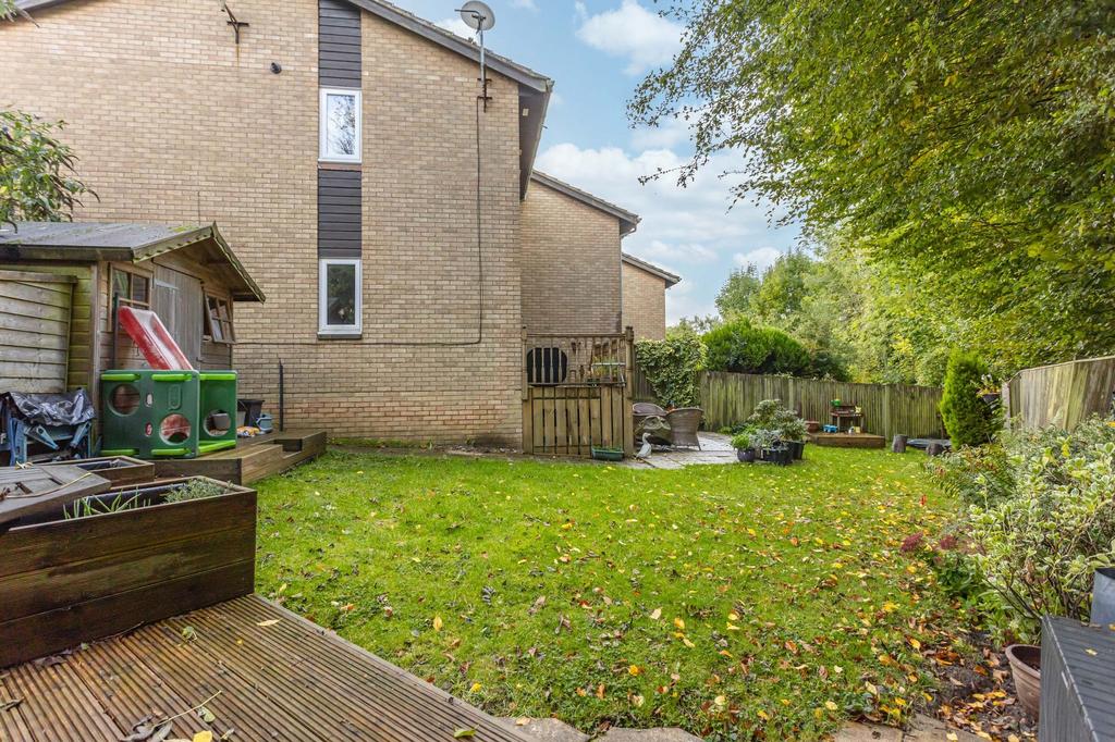 Windsor Place, East Grinstead RH19 3 bed end of terrace house for sale
