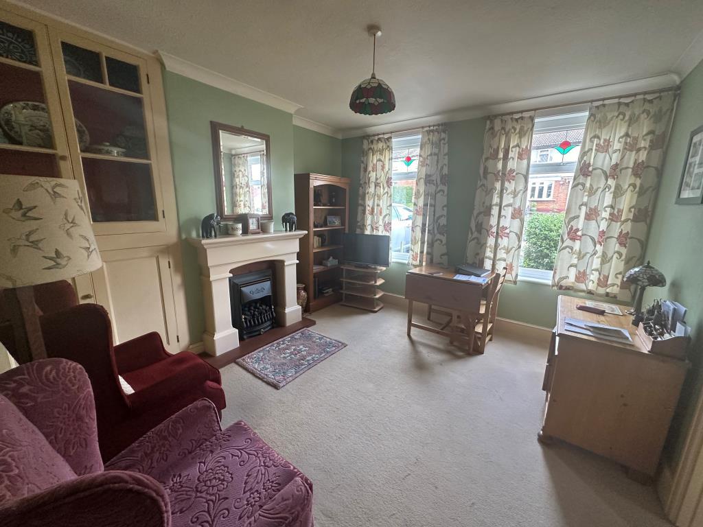 35 Hackney Road, Maidstone, Kent 2 bed detached bungalow for sale £