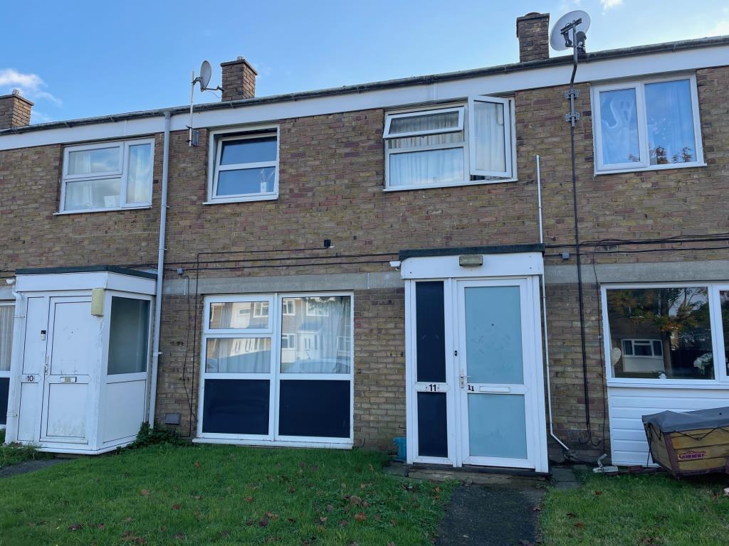 Mid terrace house arranged as an HMO to the south