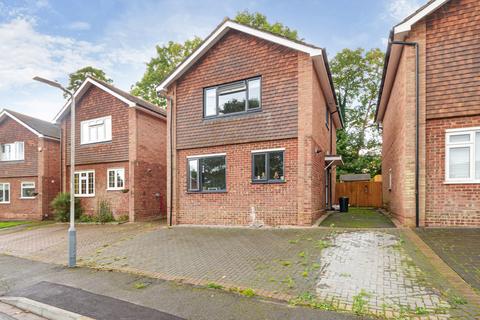 3 bedroom detached house for sale, Sylvana Close, North Hillingdon, Middlesex