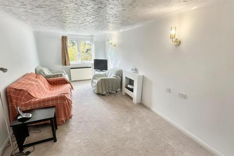 1 bedroom retirement property for sale, Wake Green Road, Birmingham B13