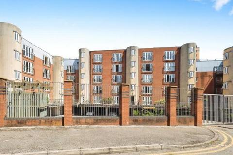 2 bedroom flat to rent, St Lawrence Street, Manchester M15