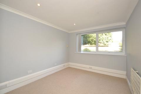 1 bedroom apartment for sale, Pine Grove, Weybridge, KT13