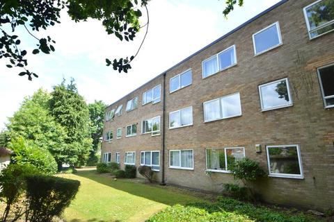 1 bedroom apartment for sale, Pine Grove, Weybridge, KT13