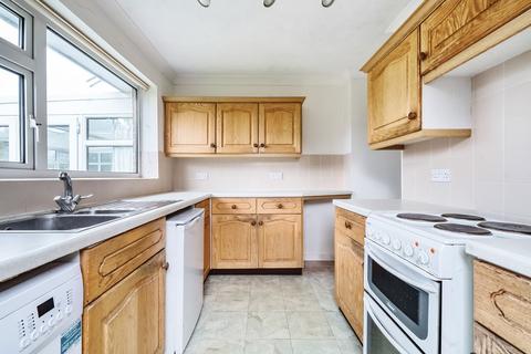 19 Barton Way, Bracklesham Bay, Chichester, PO20 8JD