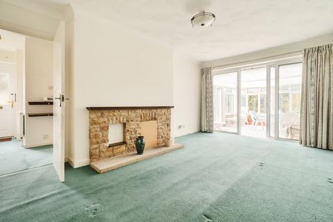 19 Barton Way, Bracklesham Bay, Chichester, PO20 8JD