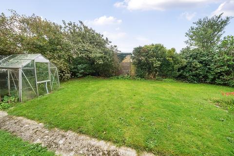 19 Barton Way, Bracklesham Bay, Chichester, PO20 8JD
