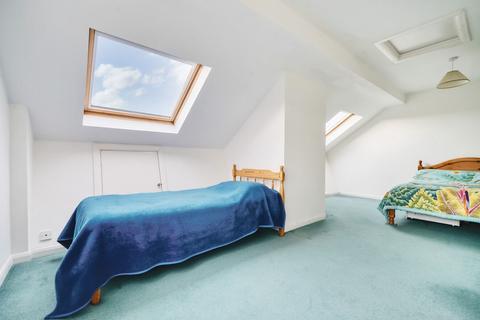 19 Barton Way, Bracklesham Bay, Chichester, PO20 8JD