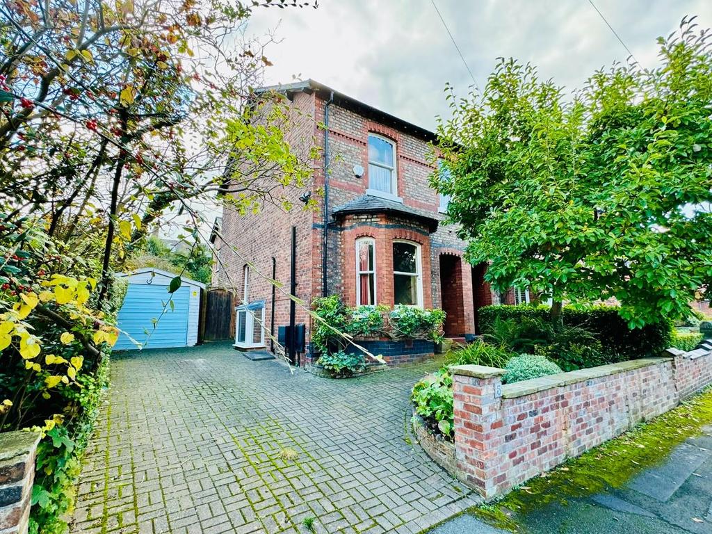 Hawthorn Grove, Wilmslow 3 bed semidetached house for sale £675,000