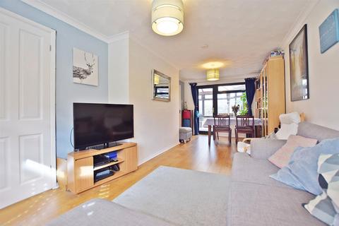 3 bedroom semi-detached house for sale, High Elms, Rainham