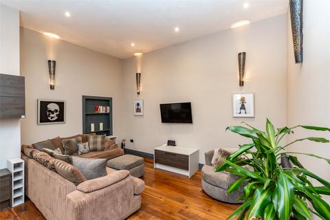 3 bedroom apartment for sale, Commercial Street, Edinburgh