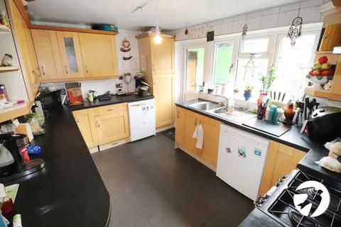 8 Streamway, Belvedere, DA17 6ND