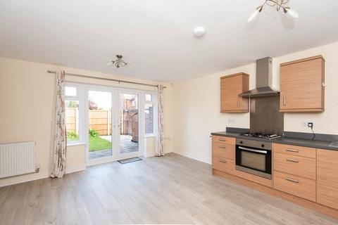 63 Boythorpe Crescent, Chesterfield, S40 2NX