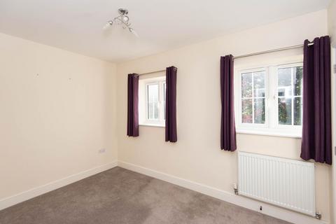 63 Boythorpe Crescent, Chesterfield, S40 2NX
