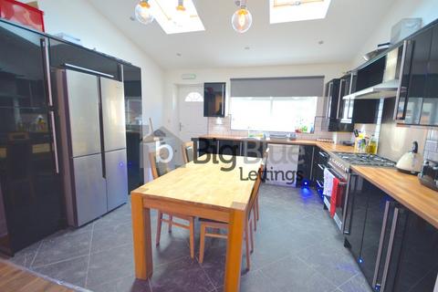 7 bedroom property to rent, 5 Brudenell Grove, Hyde Park, Leeds LS6