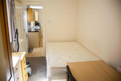 undefined, Raddlebarn Road, Birmingham B29