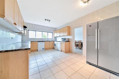 5 bedroom detached house for sale, Foscote Road, London