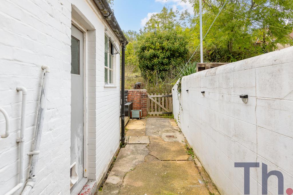 Rear Courtyard Garden