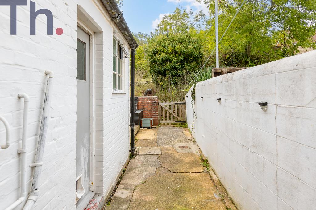 Rear Courtyard Garden