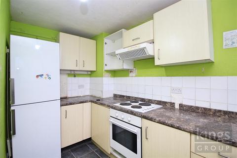 2 bedroom maisonette for sale, St. Joseph's Road, Edmonton, N9