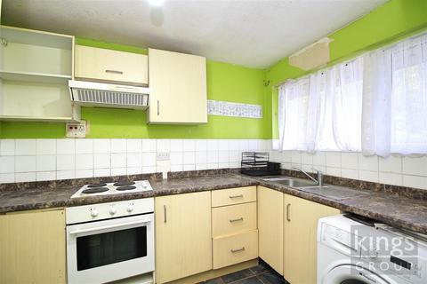 2 bedroom maisonette for sale, St. Joseph's Road, Edmonton, N9