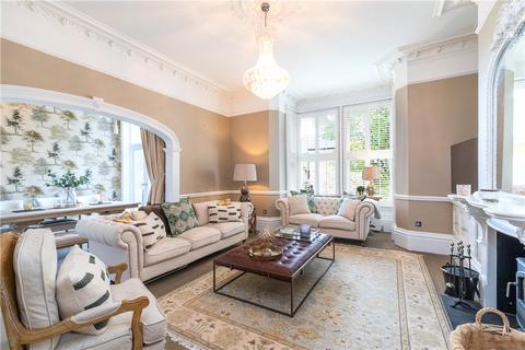 3 bedroom apartment for sale, Tarn Villas, Cow Pasture Road, Ilkley, West Yorkshire, LS29