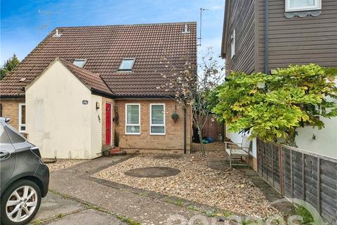 60 Beaconsfield Way, Earley, Reading, RG6 5UX