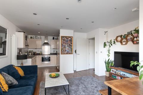 2 bedroom apartment for sale, Bournemouth Rd, Peckham Rye, SE15