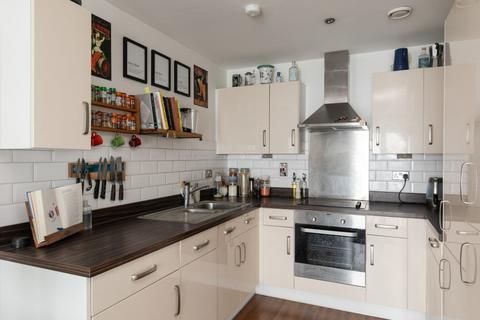 2 bedroom apartment for sale, Bournemouth Rd, Peckham Rye, SE15