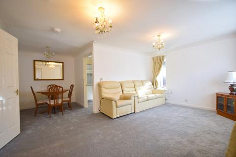 2 bedroom bungalow for sale, Oakmead Green, Epsom KT18