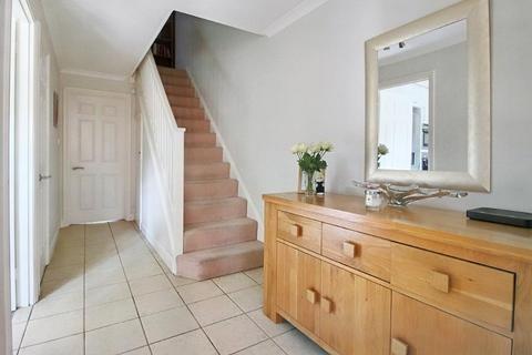 26 The Murreys, Ashtead, KT21 2LU