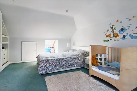 26 The Murreys, Ashtead, KT21 2LU