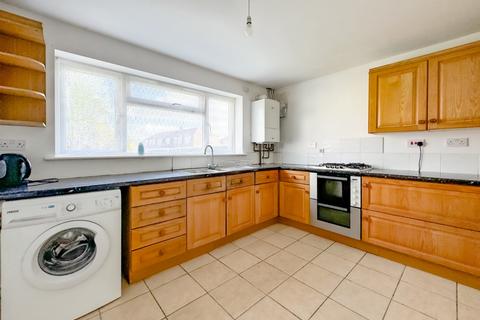 3 bedroom terraced house to rent, Pretoria Road, Patchway, Bristol, Gloucestershire, BS34