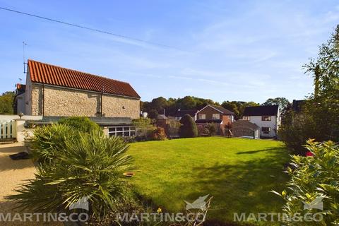 3 bedroom detached bungalow for sale, High Street, Campsall