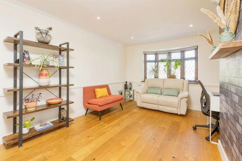 17 Wilmington Avenue, Orpington, BR6 9BJ
