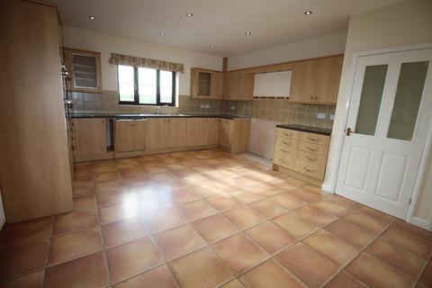 3 bedroom detached bungalow to rent, Harpley, Clifton-on-Teme, Worcestershire, WR6 6HG