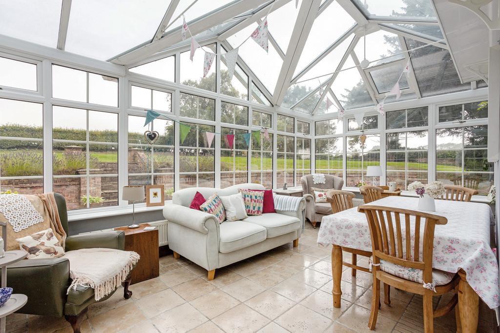 79196 Burwell-Manor-Burwell-Louth (14)