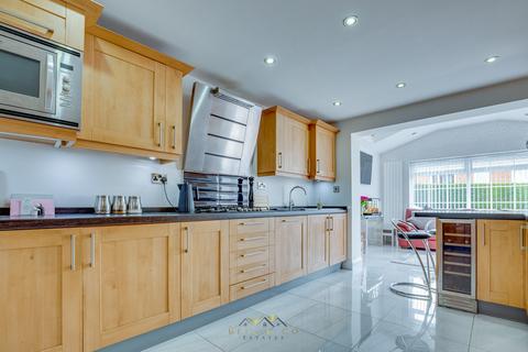 2 Blenheim Close, Dinnington, Sheffield, S25 2XR