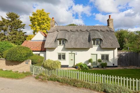 3 bedroom cottage for sale, Hythe Lane, Cambridge CB25