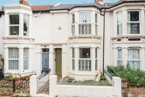 4 bedroom terraced house for sale, Gains Road, Southsea